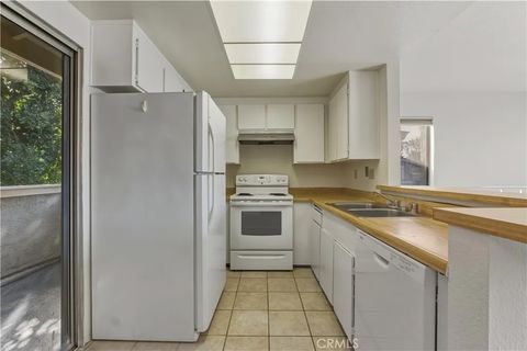 Tiny photo for 995 Amistad Pl #D, El Cajon, CA 92019 (MLS # PW26013415)