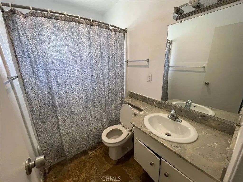 Photo of 43353 Acacia Ave, Hemet, CA 92544 (MLS # SW26013917)