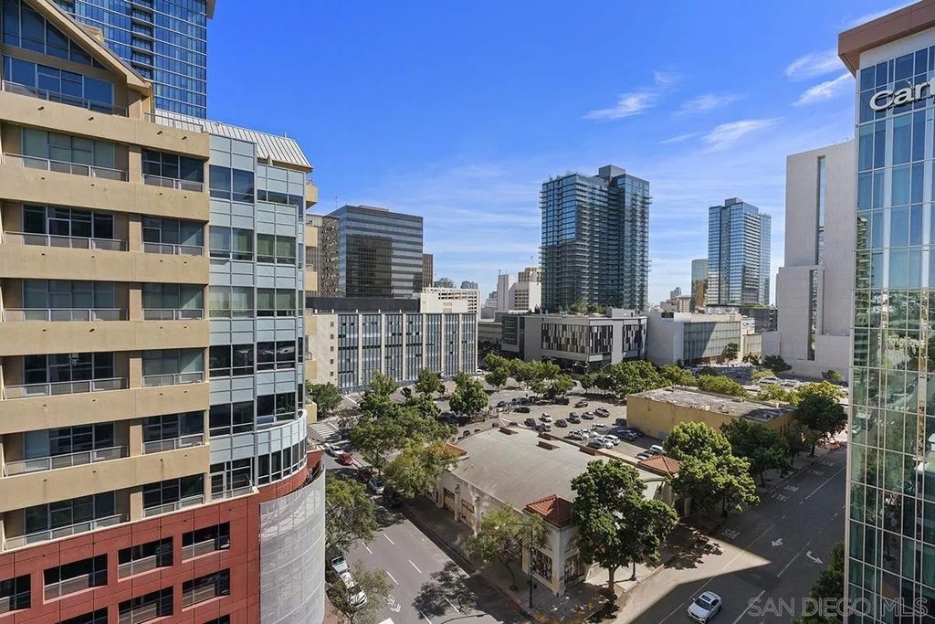 Photo of 425 W Beech Street #1201, San Diego, CA 92101 (MLS # 260004508)