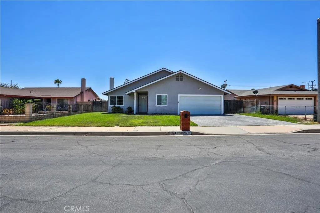 Photo of 23655 Suncrest Avenue, Moreno Valley, CA 92553 (MLS # IG26163862)