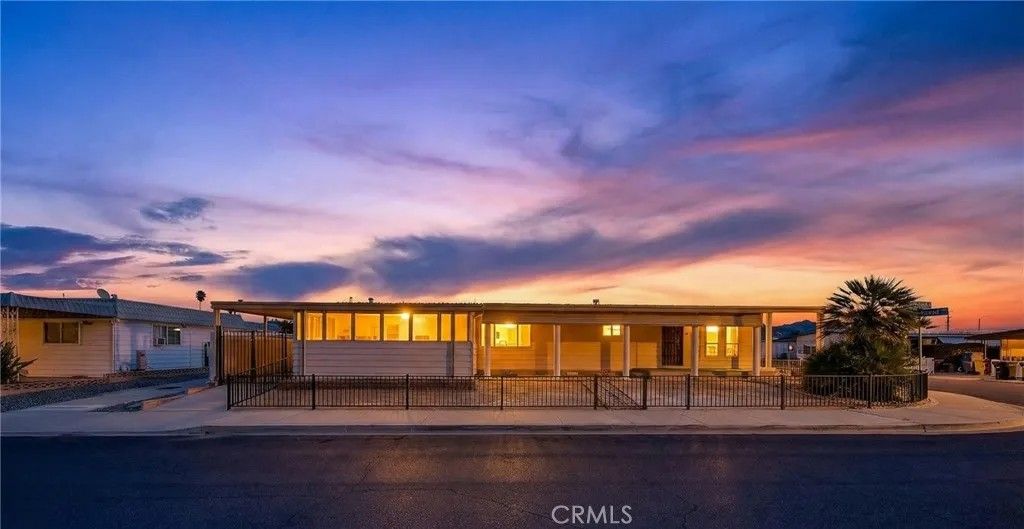 Photo of 1670 Santa Susana Dr, Hemet, CA 92543 (MLS # SW26008592)