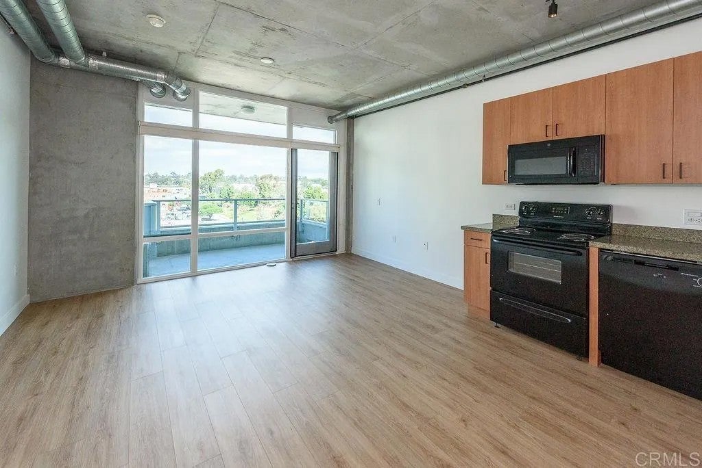 1080 Park Blvd 905