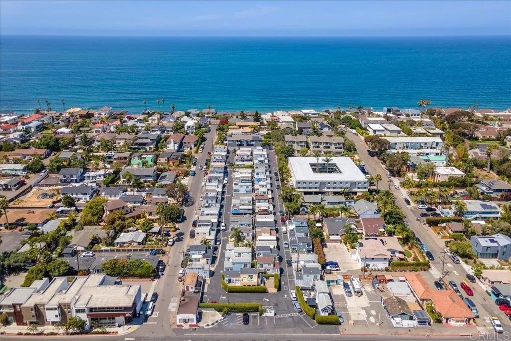 1624 N. Coast Highway 101 6