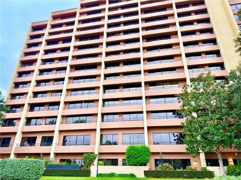 Photo of 24055 Paseo Del Lago #1253, Laguna Woods, CA 92637 (MLS # SW25280616)