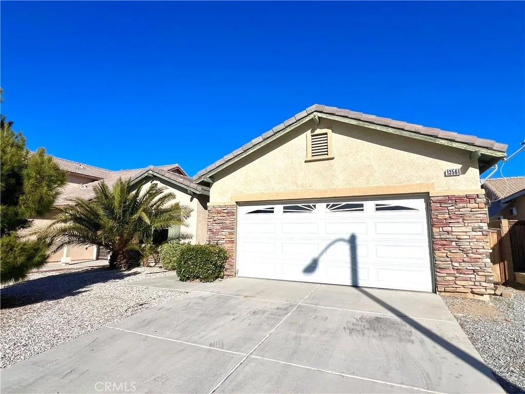 Photo of 13561 Fullerton Lane, Victorville, CA 92392 (MLS # CV26078715)