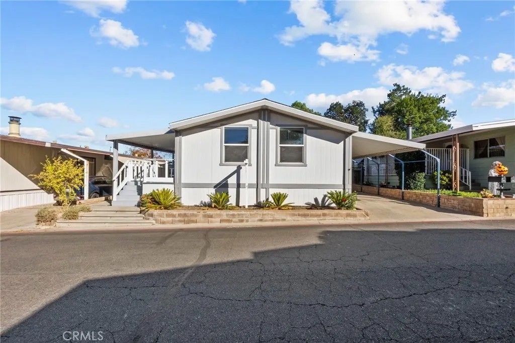 Photo of 31318 Lakehills Rd #8, Castaic, CA 91384 (MLS # SR25251566)