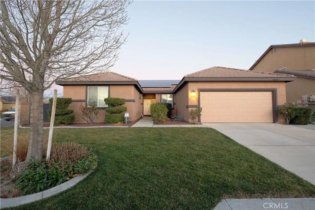Photo of 44638 Painted Desert St, Lancaster, CA 93536 (MLS # SR26013216)