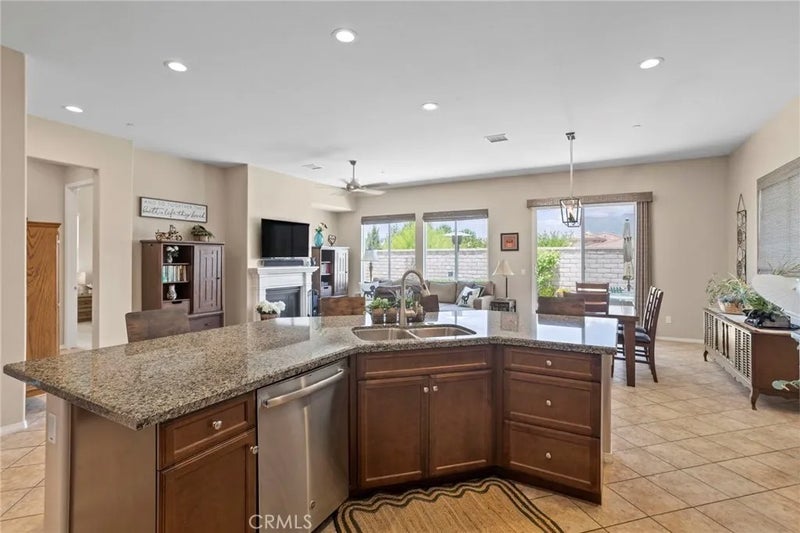 1584 Vinson