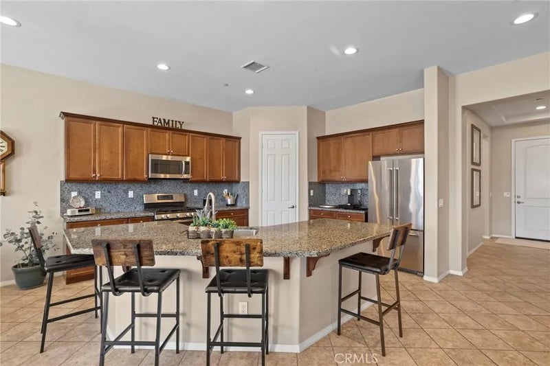 1584 Vinson