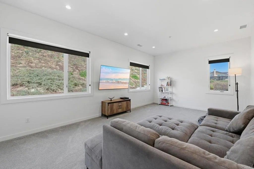 Photo of 4407 Ramona Drive, Fallbrook, CA 92028 (MLS # NDP2602847)