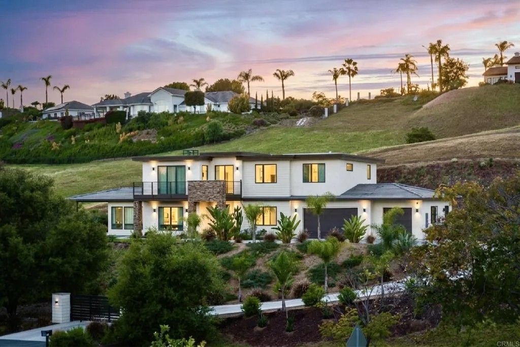 Photo of 4407 Ramona Drive, Fallbrook, CA 92028 (MLS # NDP2602847)