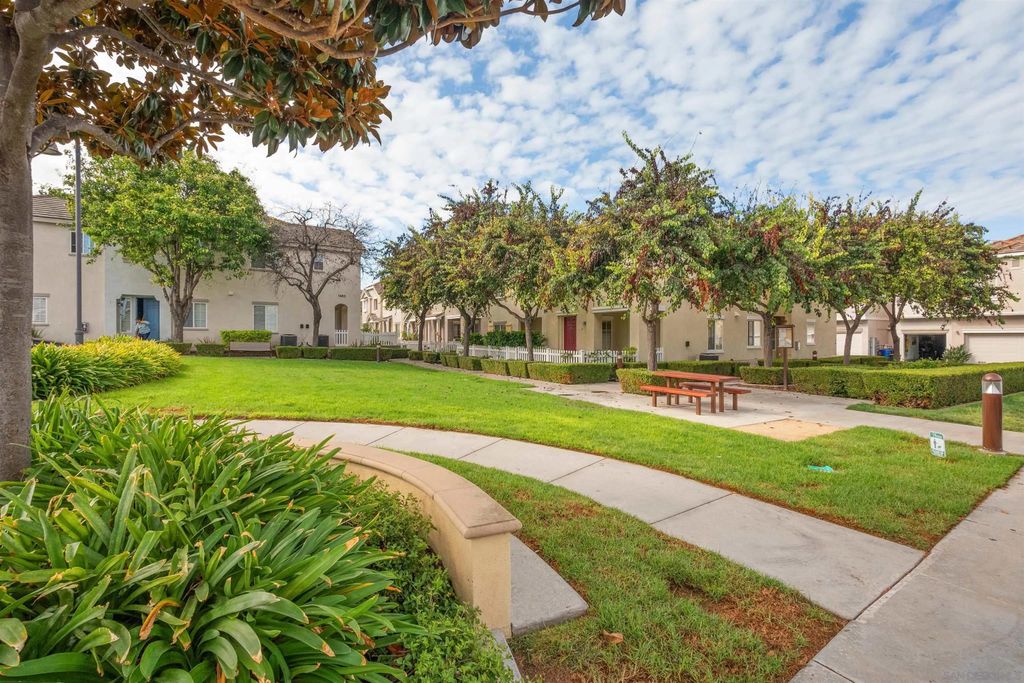 Photo of 1440 Levant Ln #1, Chula Vista, CA 91913 (MLS # 250041878)