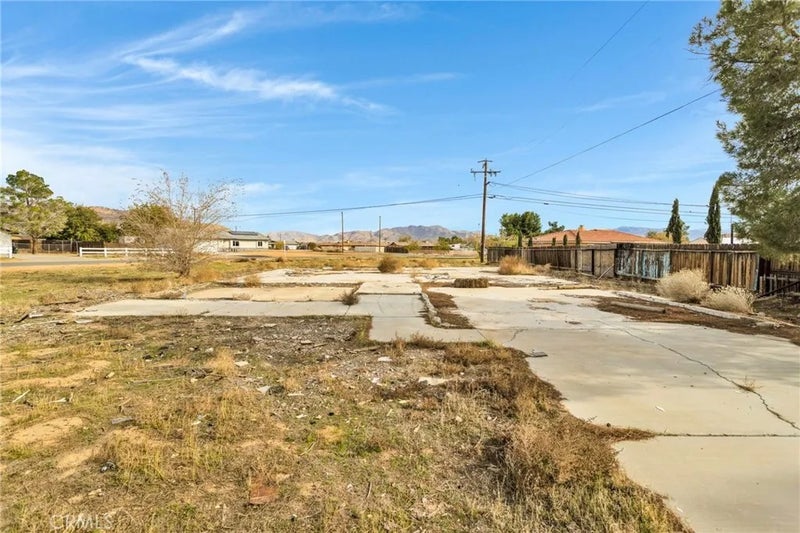 16693 Navajo
