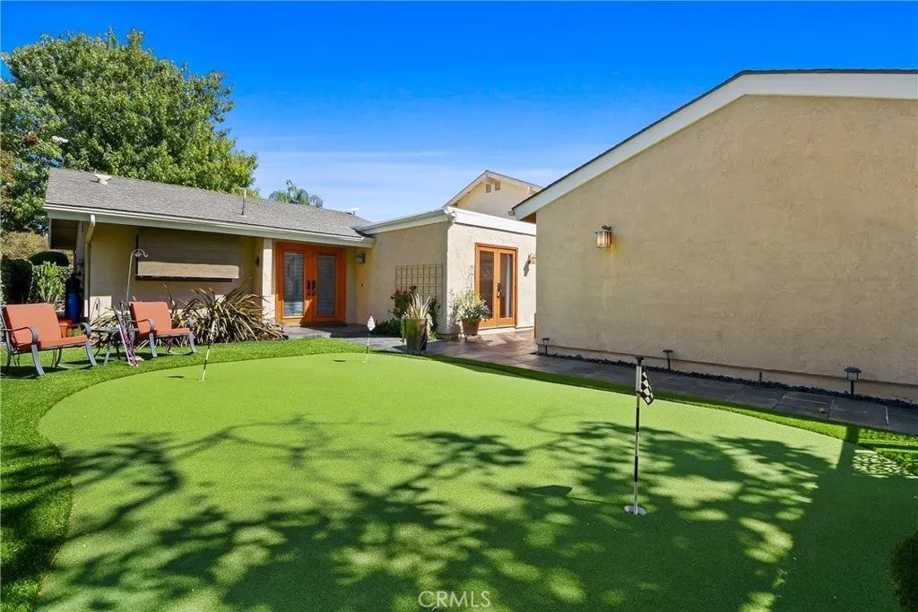 28122 Carpenteria Court