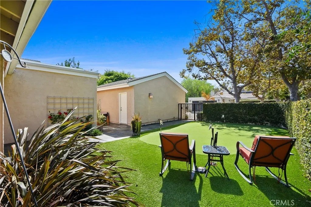 28122 Carpenteria Court
