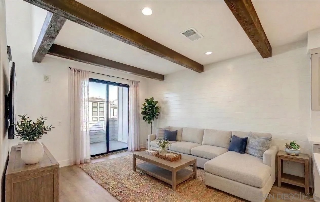 1602 San Remo Pl 104