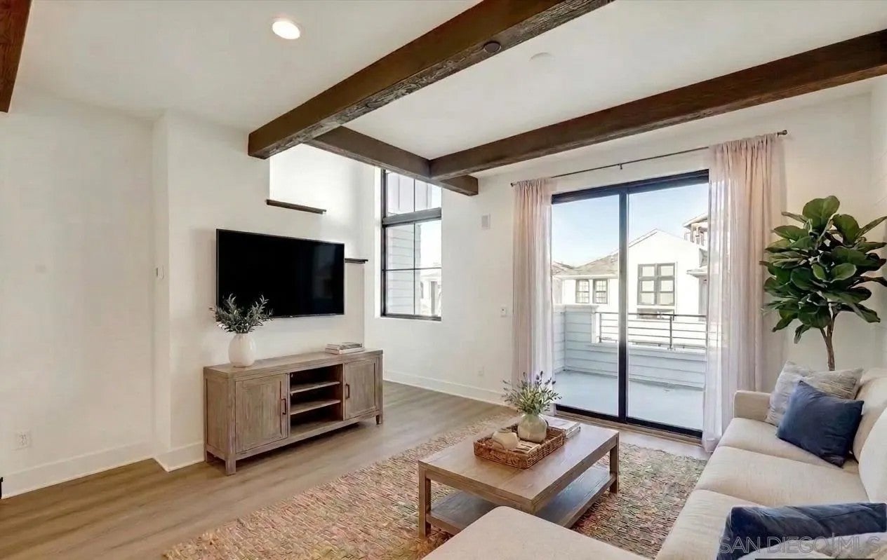 1602 San Remo Pl 104