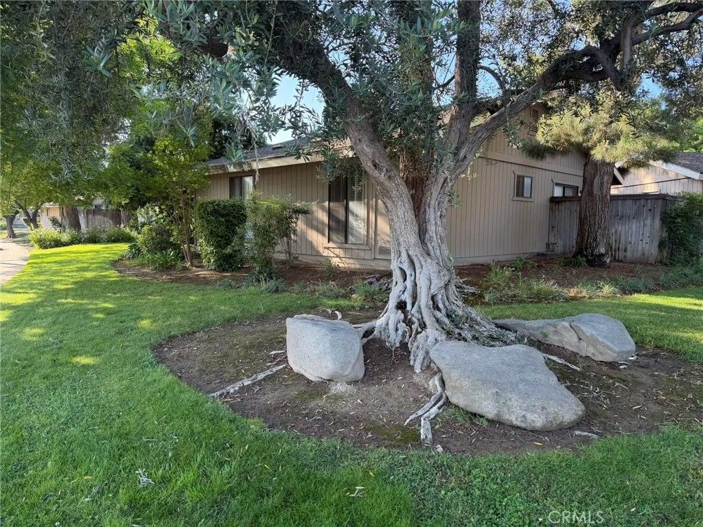 Photo of 4619 N Emerson AVE, Fresno, CA 93722 (MLS # JT26123641)
