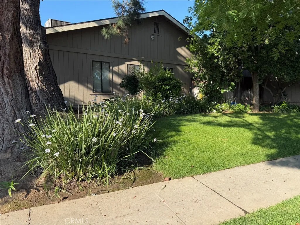 4619 N Emerson