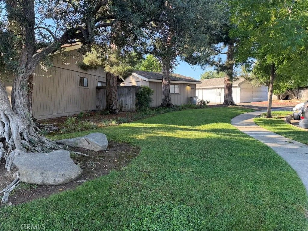 Photo of 4619 N Emerson AVE, Fresno, CA 93722 (MLS # JT26123641)