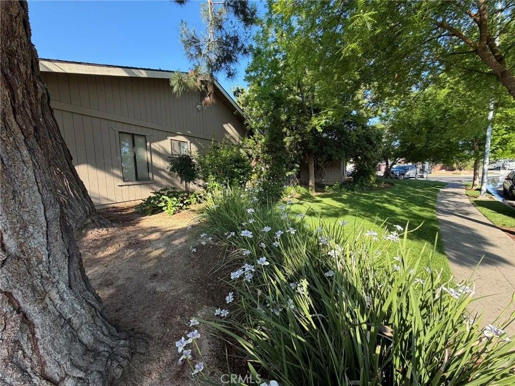 Photo of 4619 N Emerson AVE, Fresno, CA 93722 (MLS # JT26123641)