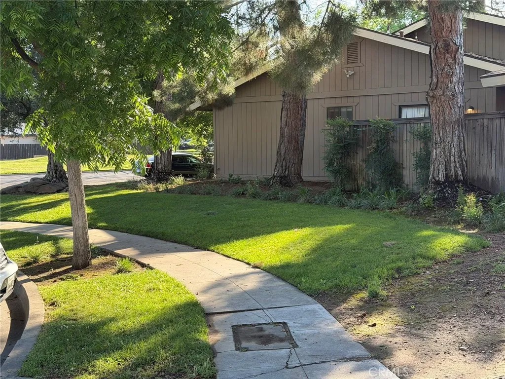 4619 N Emerson