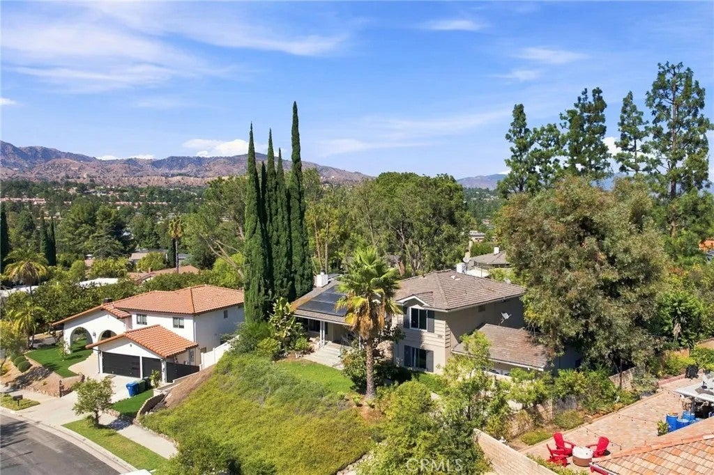 10640 Sylvia Ave