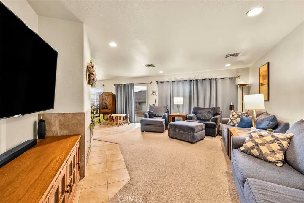 Photo of 57158 Selecta Ave, Yucca Valley, CA 92284 (MLS # JT25278794)