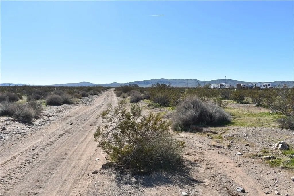 Photo of 24 Frontier, Helendale, CA 92342 (MLS # HD26017845)