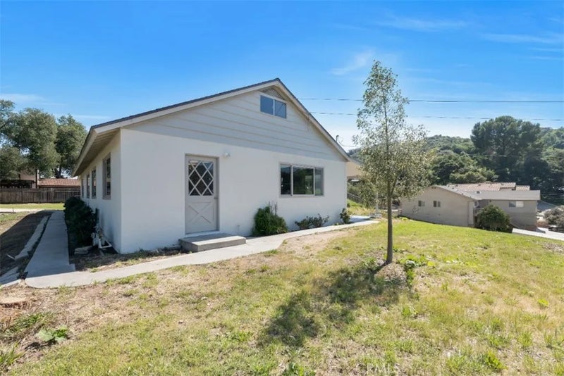 25030 Atwood Boulevard