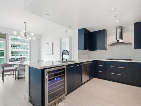 Photo of 3141 Michelson Dr #1007, Irvine, CA 92612 (MLS # OC25246891)