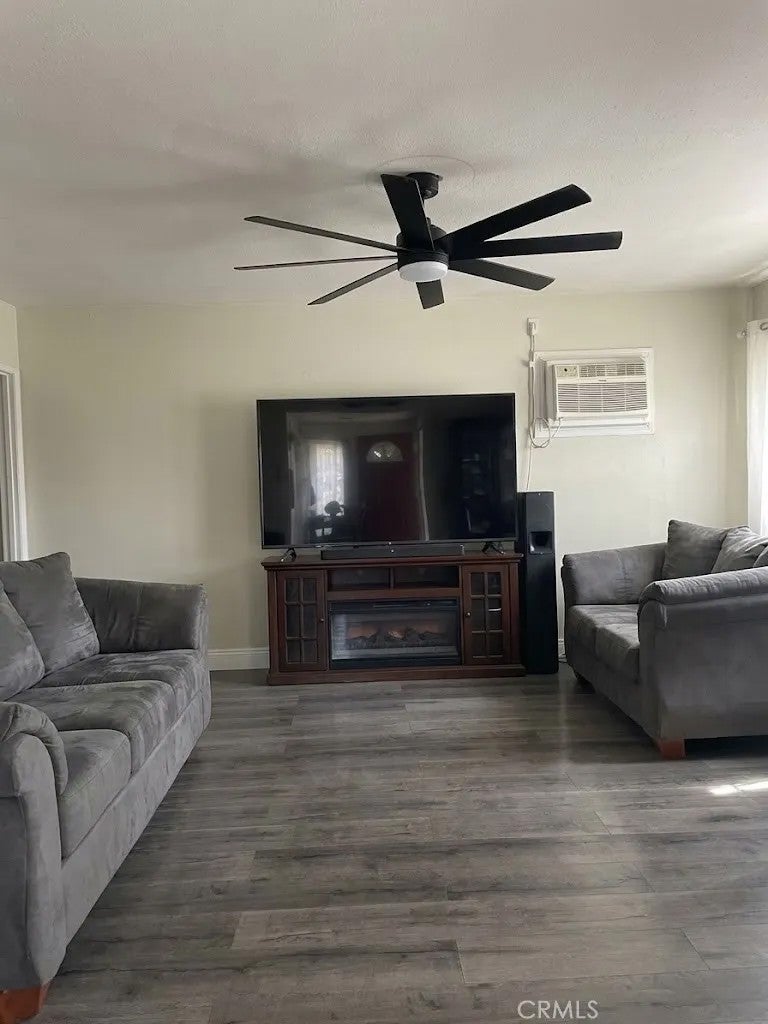 7431 Topeka Drive