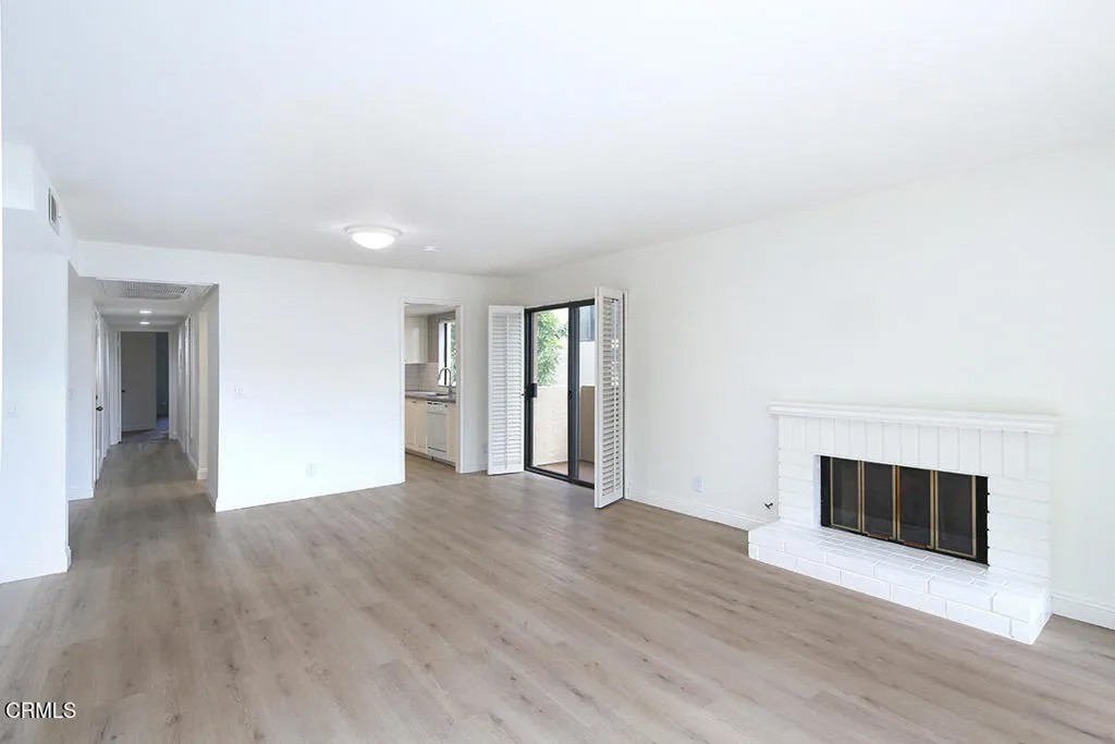 150 S Michigan Avenue 201