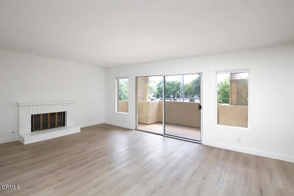 150 S Michigan Avenue 201