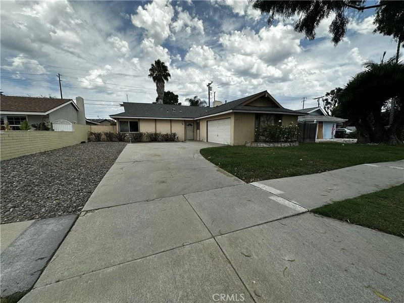 5751 Castle Drive