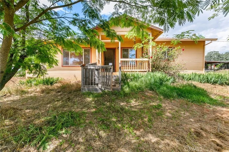 5670 Clay Trail