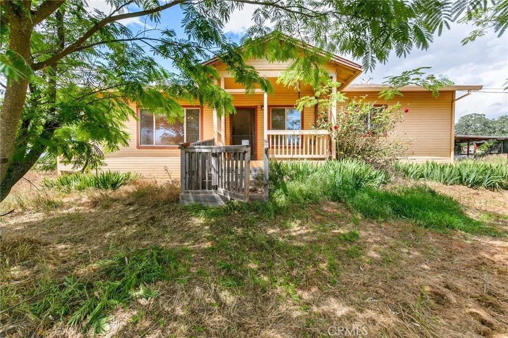 5670 Clay Trail
