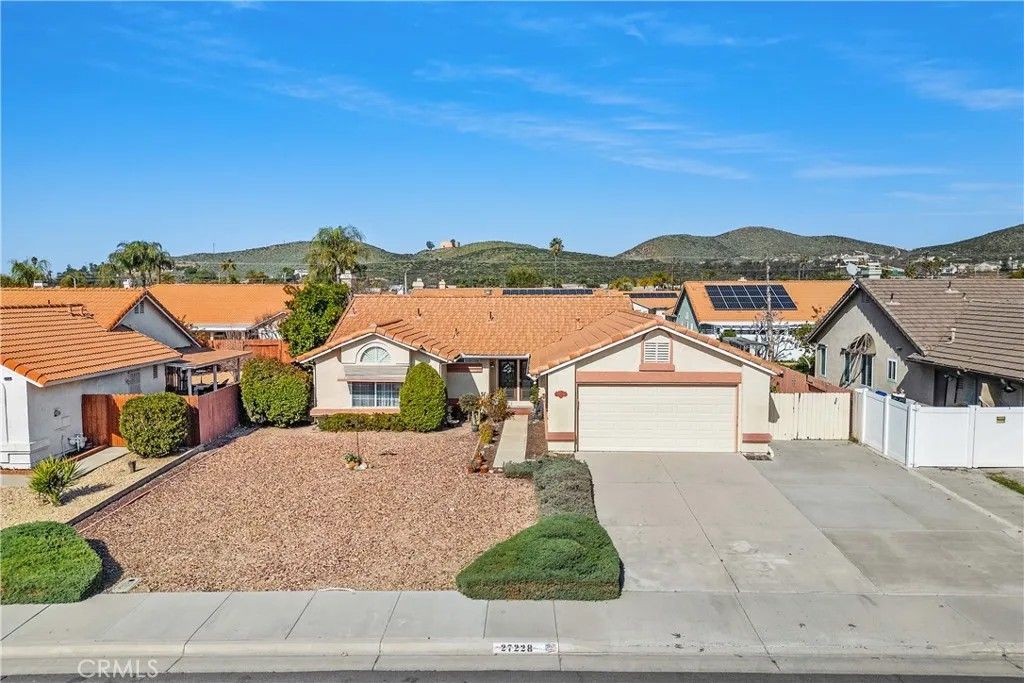 Photo of 27228 Terrytown Rd, Menifee, CA 92586 (MLS # IG26017401)