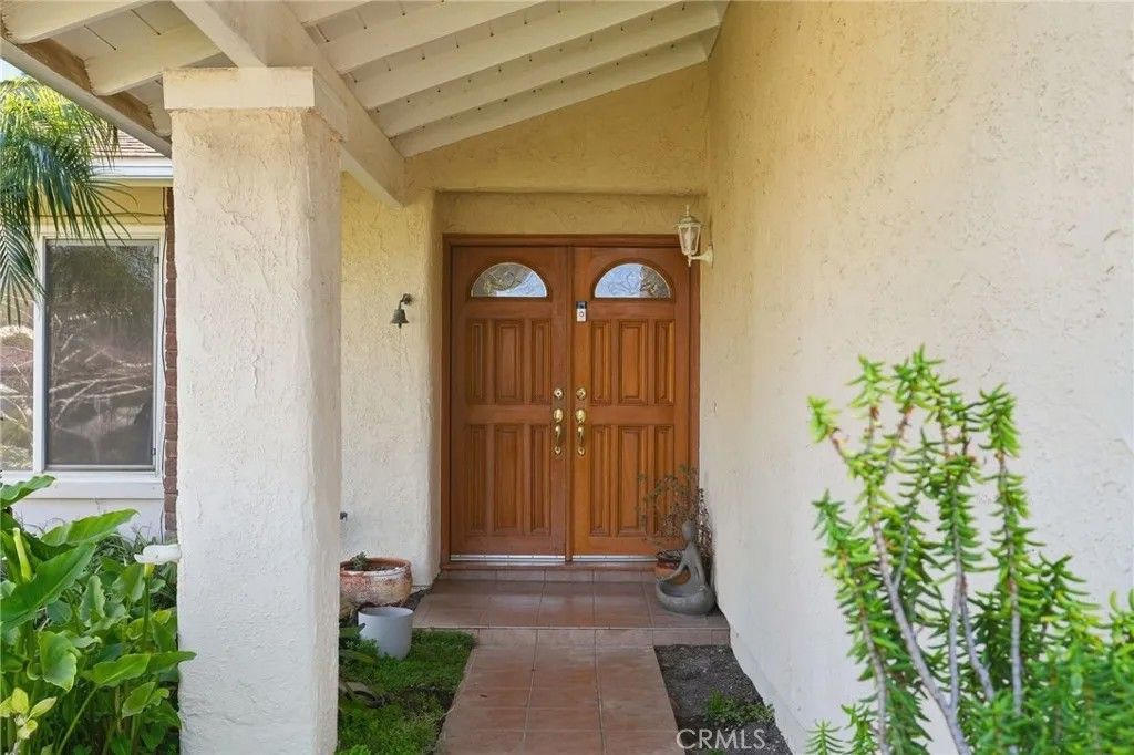 Photo of 23350 Keswick St, West Hills, CA 91304 (MLS # SR25261973)