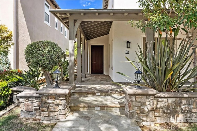 35 Stowe