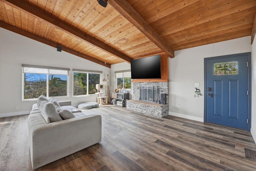 Photo of 1761 Country Ln, Escondido, CA 92025 (MLS # 260003302)