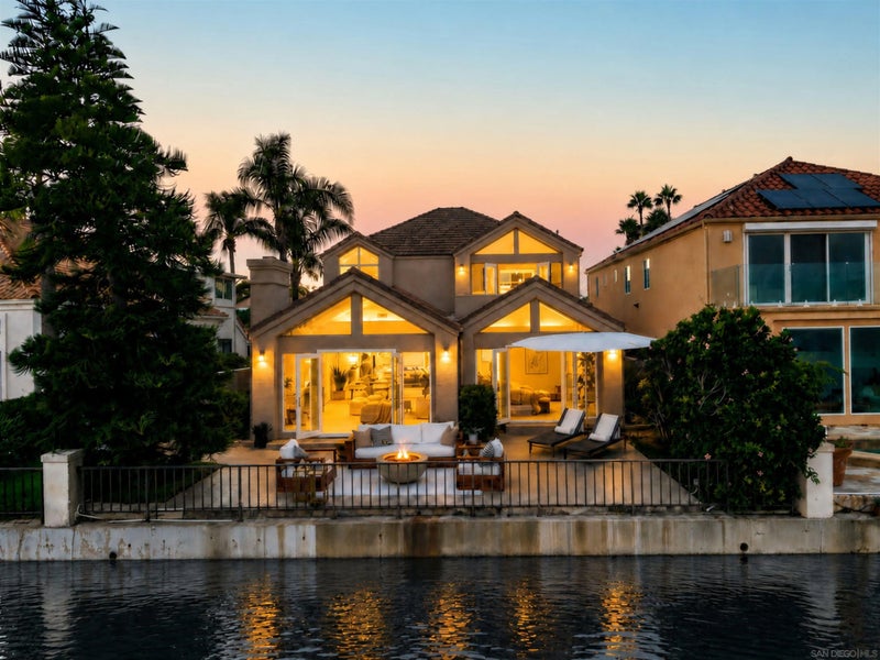 69 Spinnaker Way