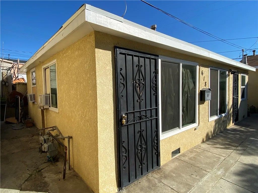 Photo of 618 S Ford Boulevard, East Los Angeles, CA 90022 (MLS # WS25274316)