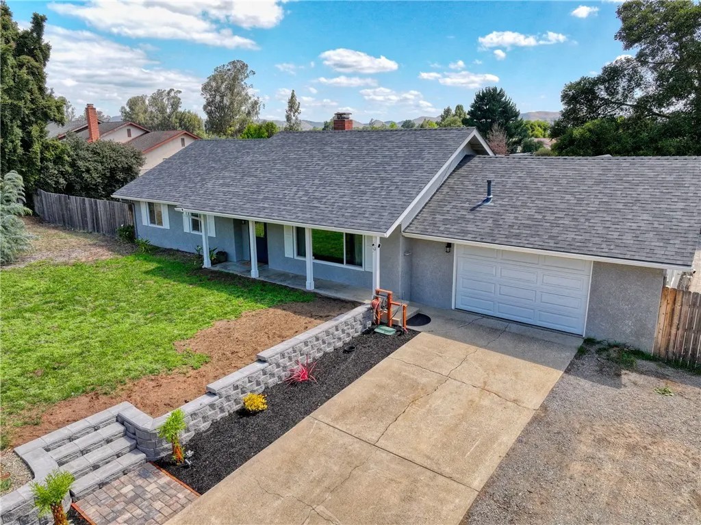 1041 Evergreen Way