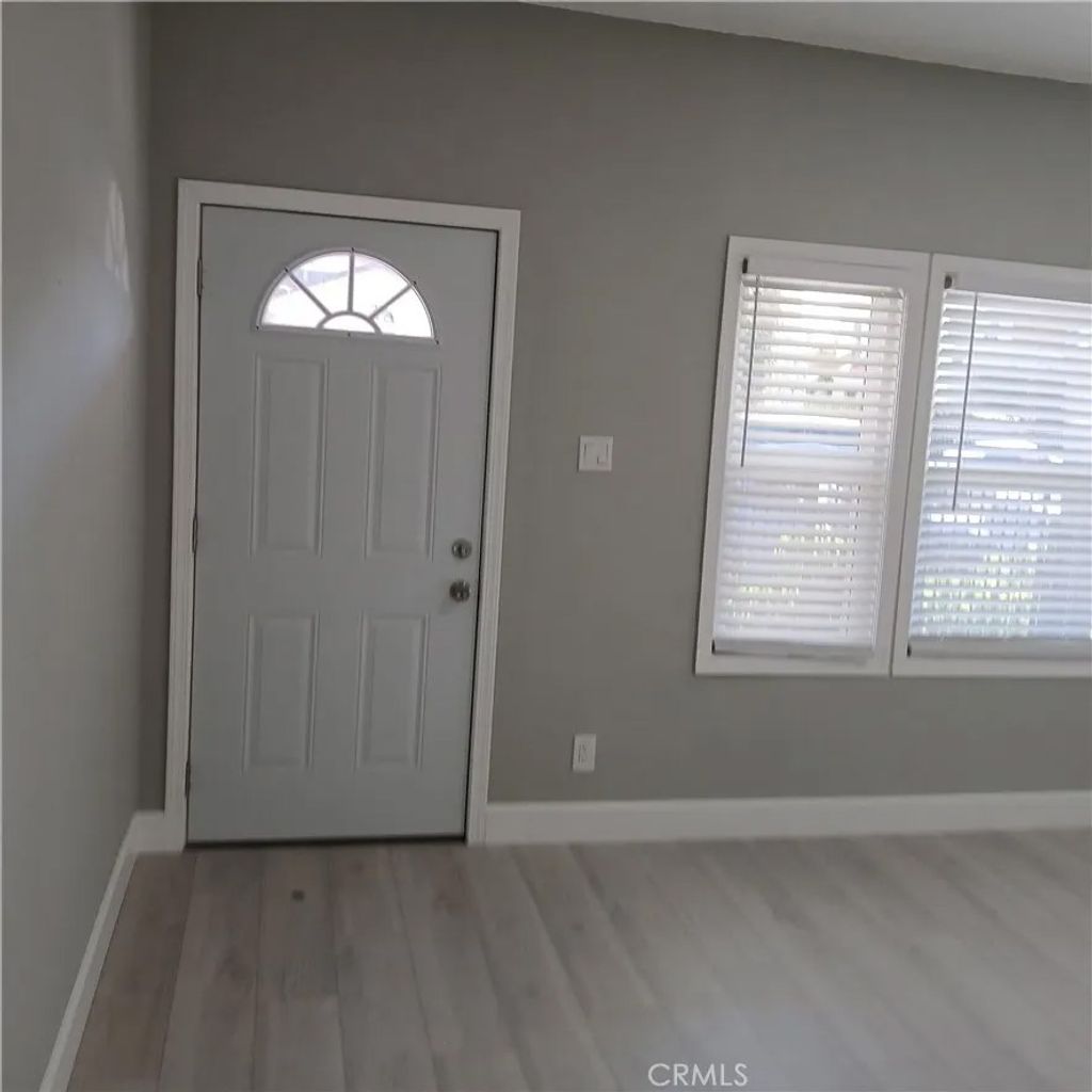 Photo of 133 E 54th Street, Los Angeles, CA 90011 (MLS # SR26048047)