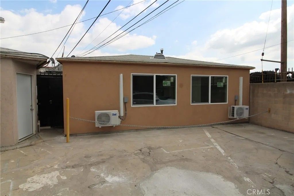 Photo of 4986 Southern Avenue #E, South Gate, CA 90280 (MLS # OC26013759)