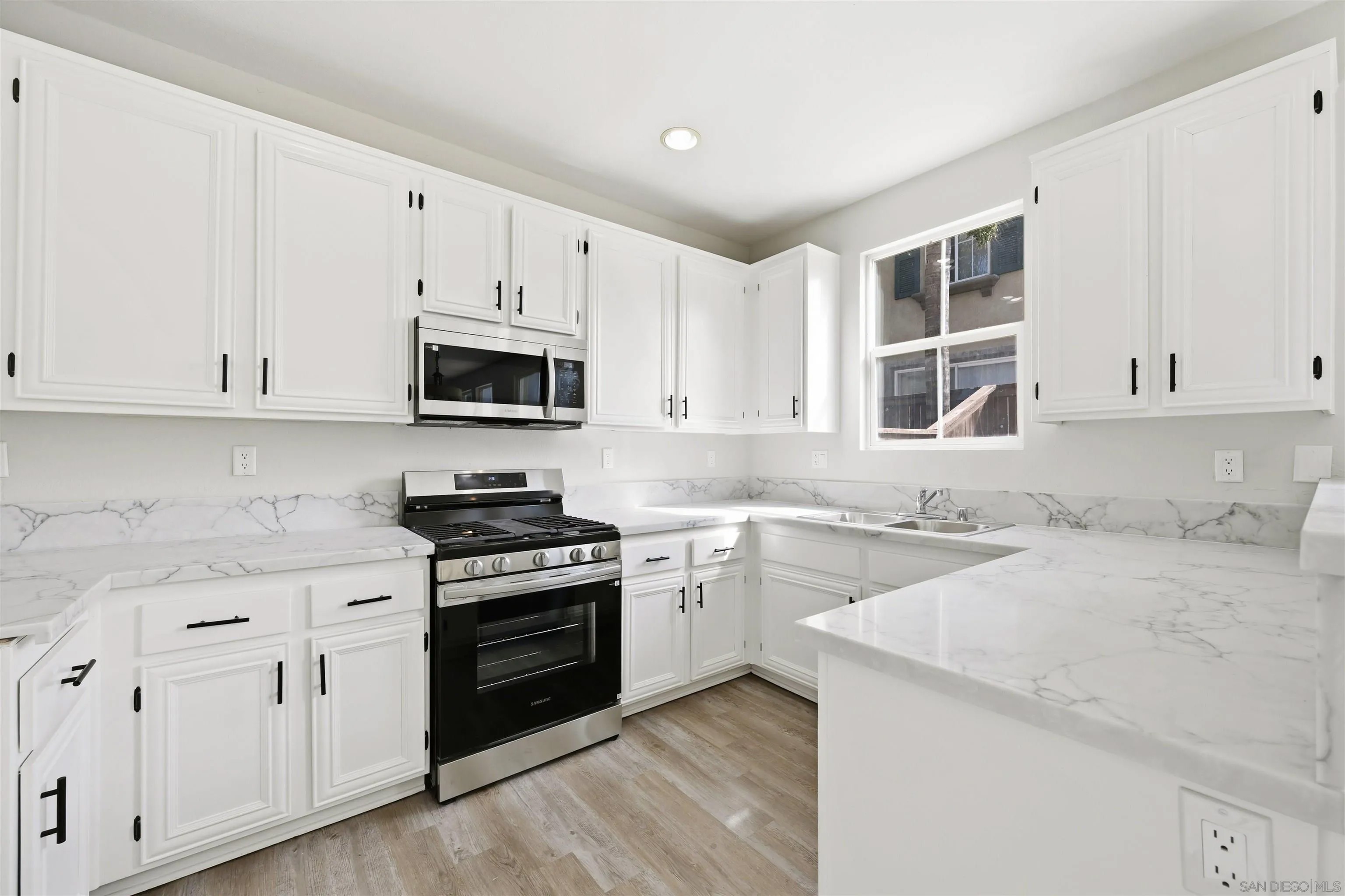 2732 Crown Ridge Rd 3