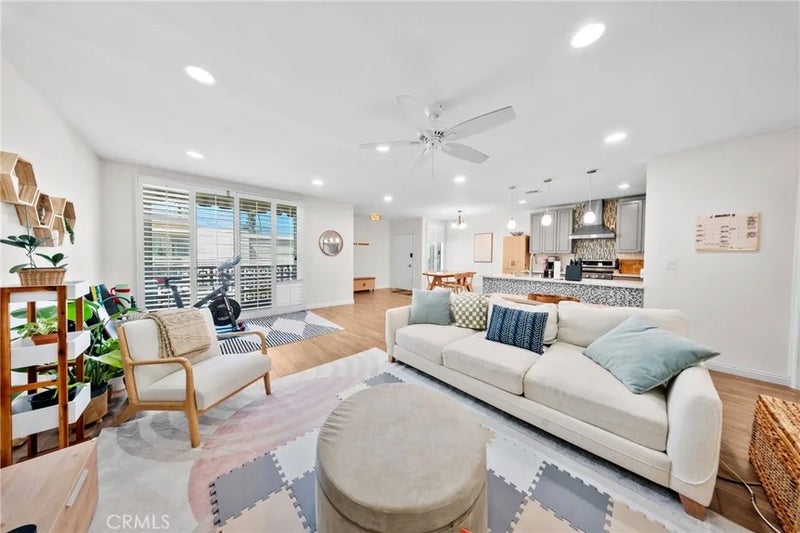 1200 W Huntington Drive 19