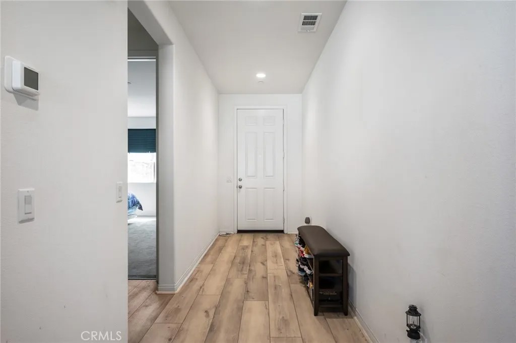 1501 Noblewood