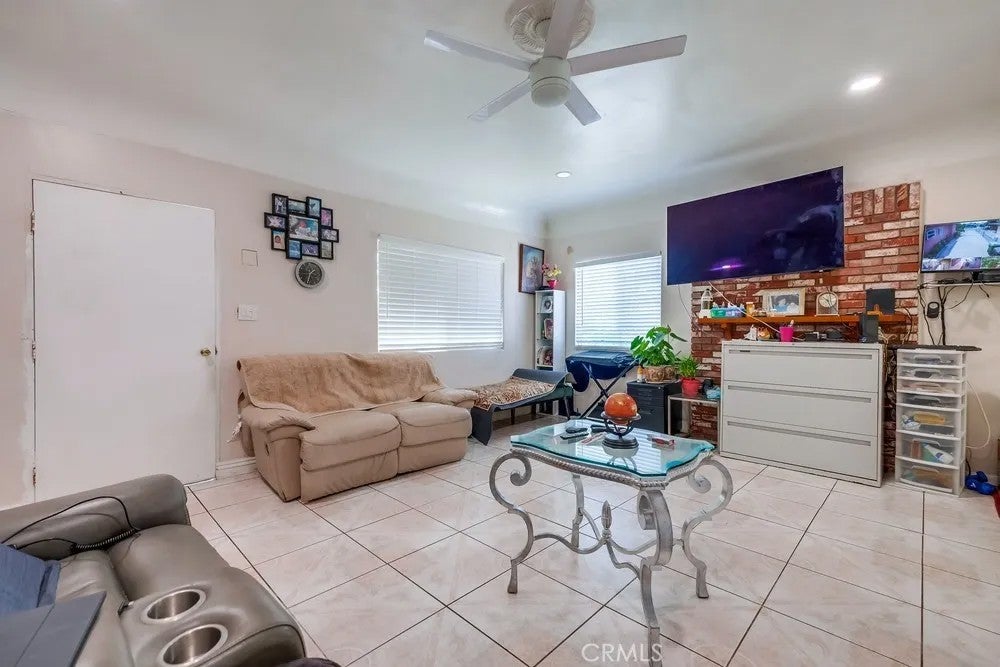 2663 Loosmore Street